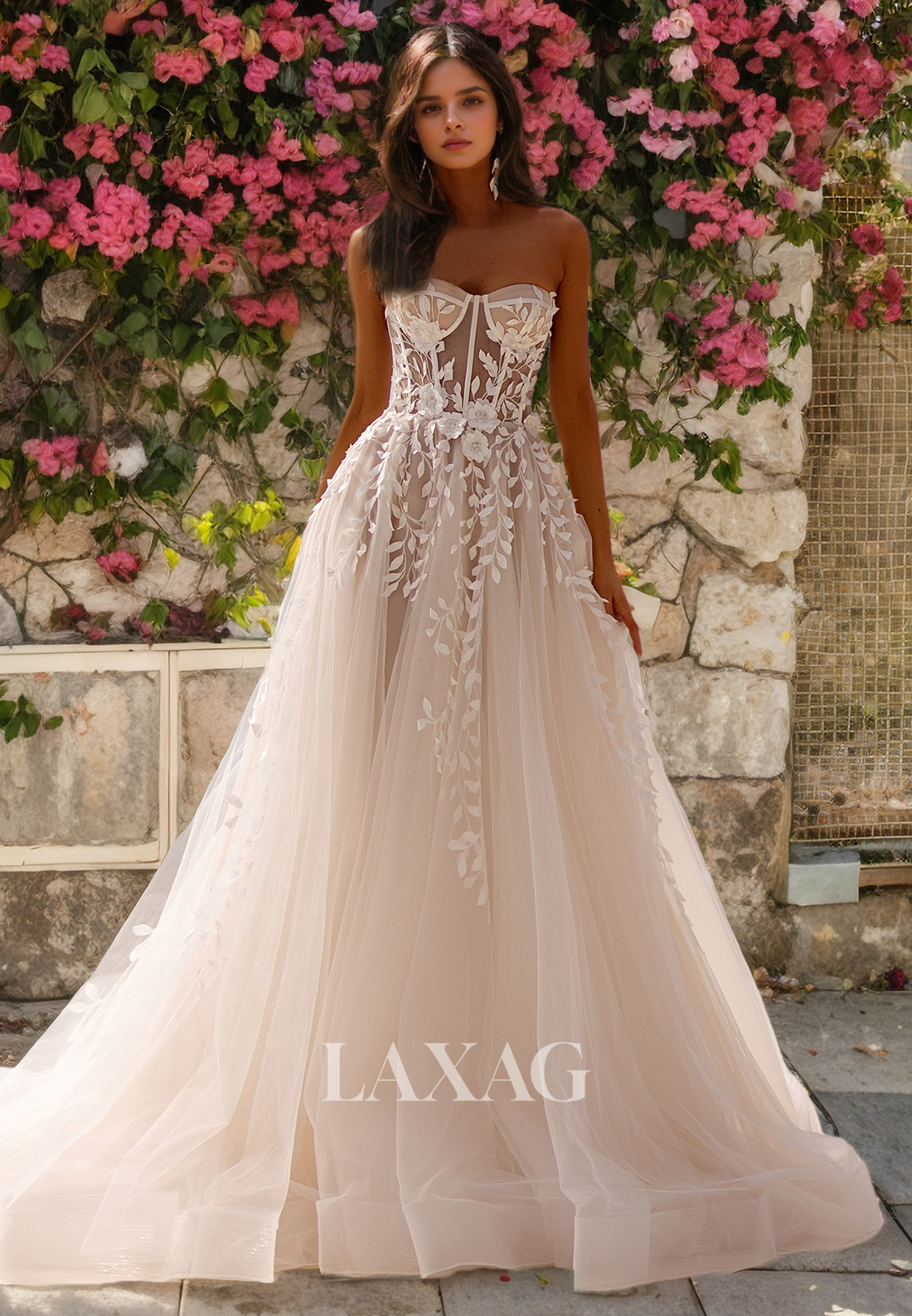 A-Linie Straplesss Lace Tulle Elegant Wedding Dress with Train - Fashionpara