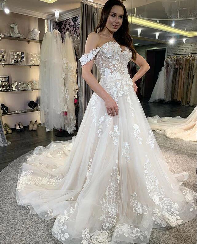 A-Line Deep V-neck Backless Bridal Gown Long Sleeves Pearl With Lace Appliques