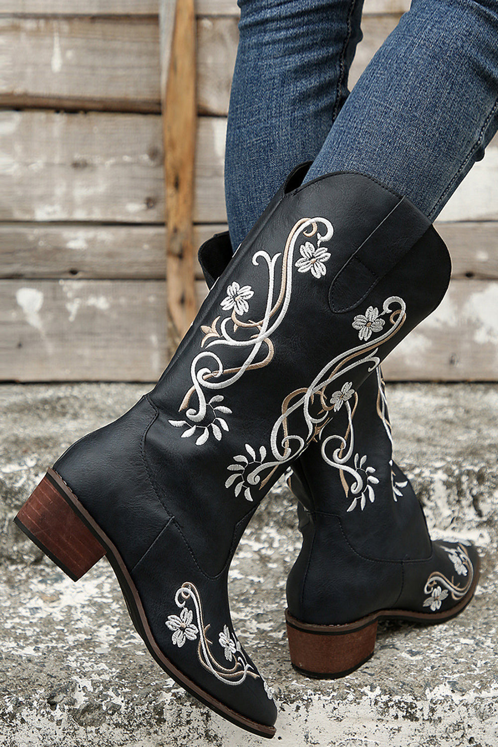 Black Embroidered Pointed Toe Chunky Heel Western Boots