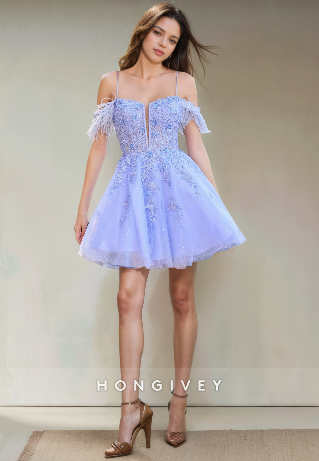 Tulle A-Line Feathers Appliques Short Party Homecoming Dress