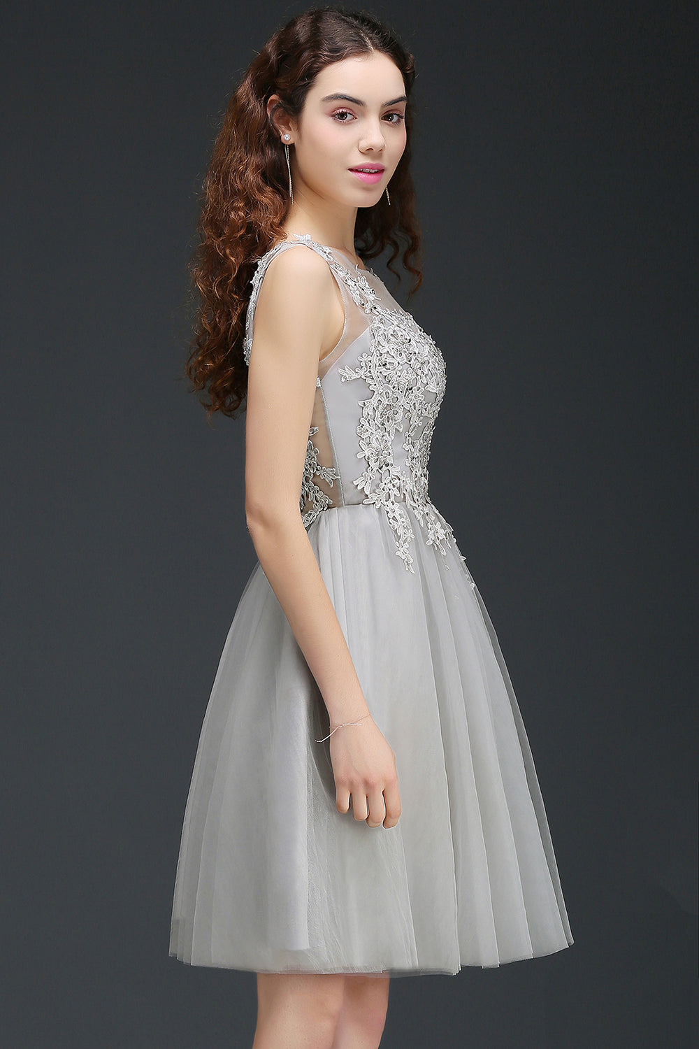 Gorgeous Scoop Silver Tulle Short Homecoming Dress With Appliques