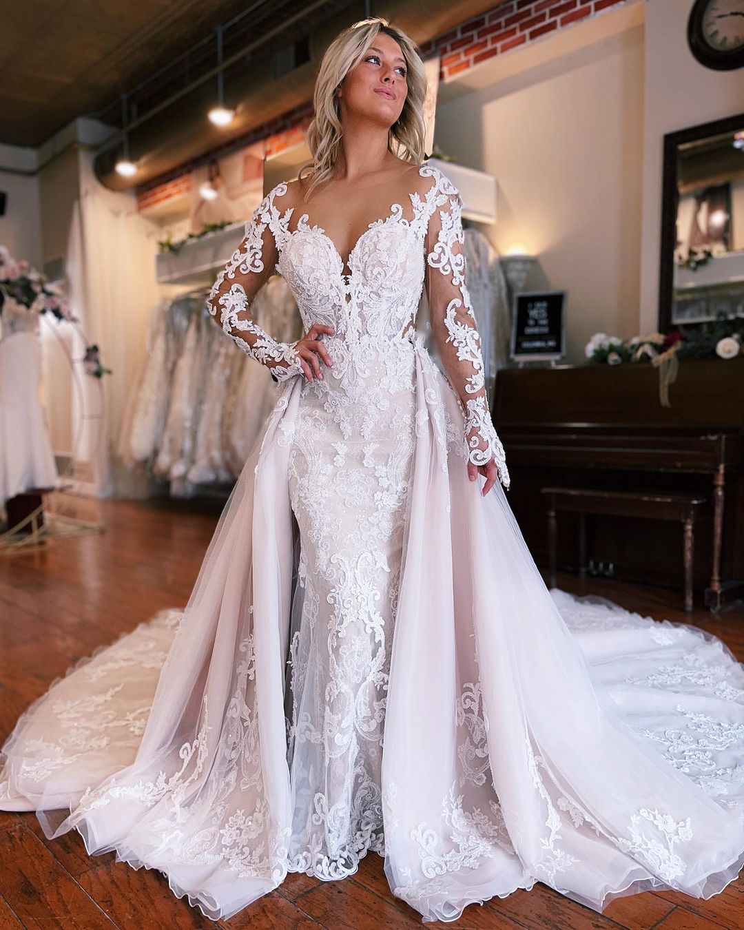 Fabulous Long Mermaid Backless V-neck Lace Wedding Gown With Detachable Train - Fashionpara