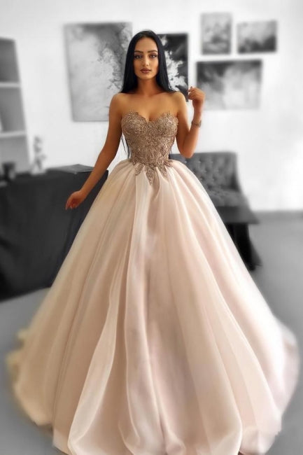 Glamorous Long A-line Beaded Sleeveless Tulle Sweetheart Prom Dress with Delicate Lace Details - Fashionpara