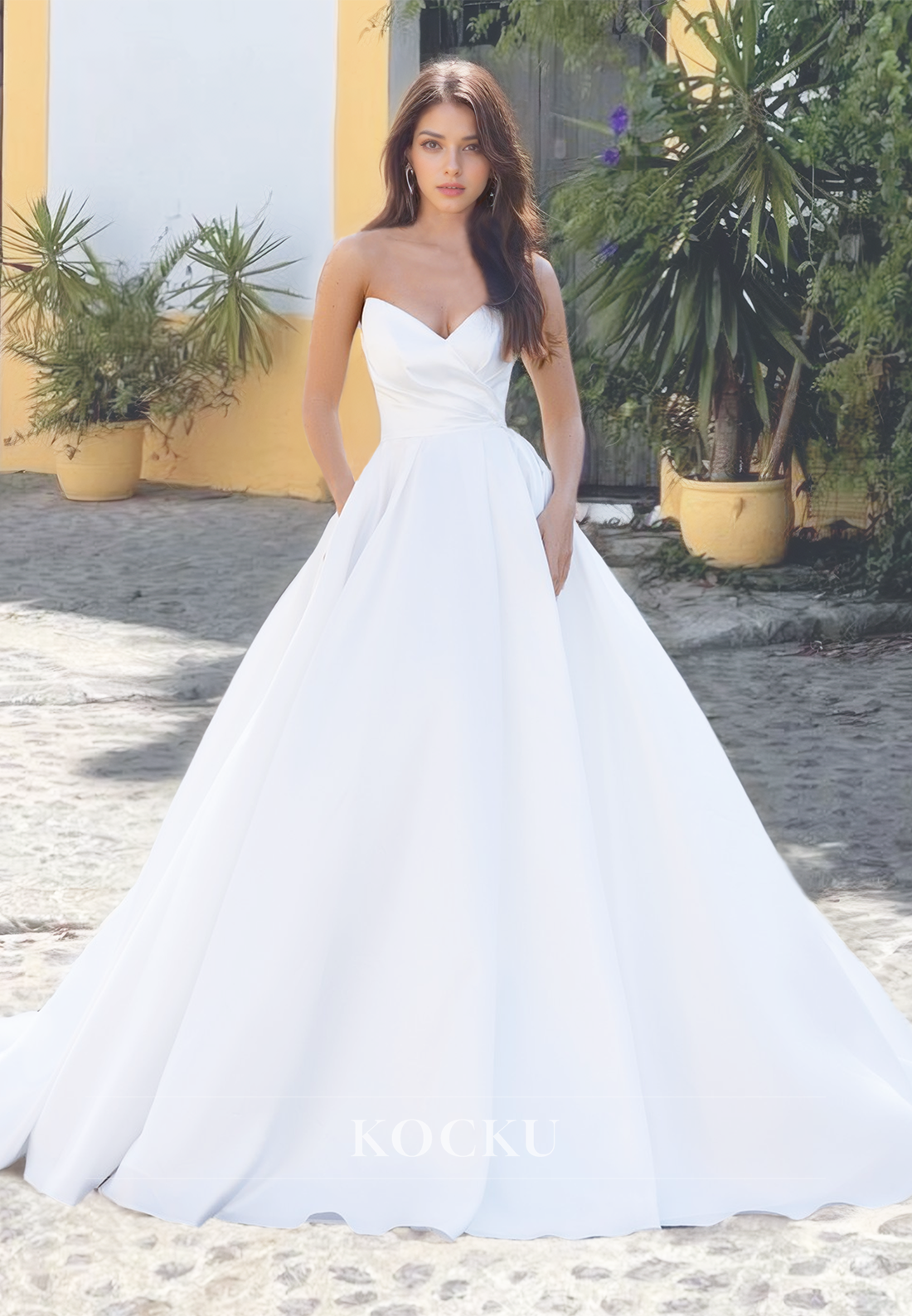 Classic&Simple Sweetheart A-Line Sleeveless Ruched Satin Wedding Dress with Sweep Train Bridal Gowns