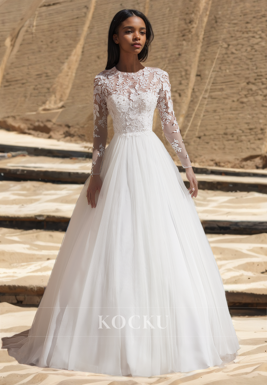 Scoop Neck A-Line Long Sleeves Sweep Train Pleated Lace Wedding Dress with Appliques Bridal Gowns