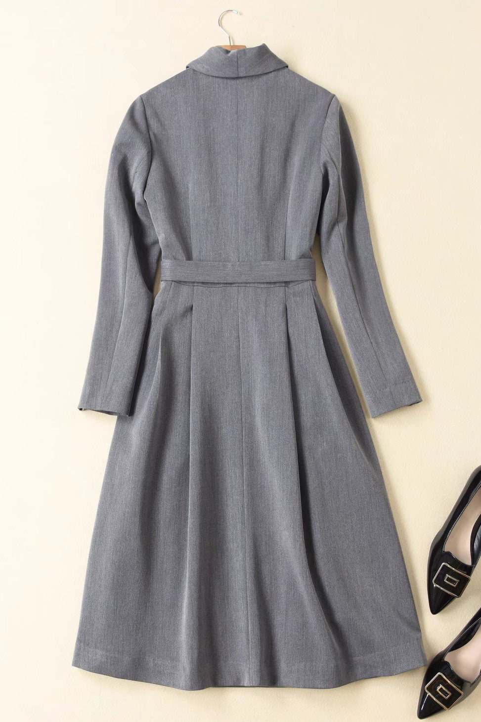 Queen Letizia Elegant Grey Dress