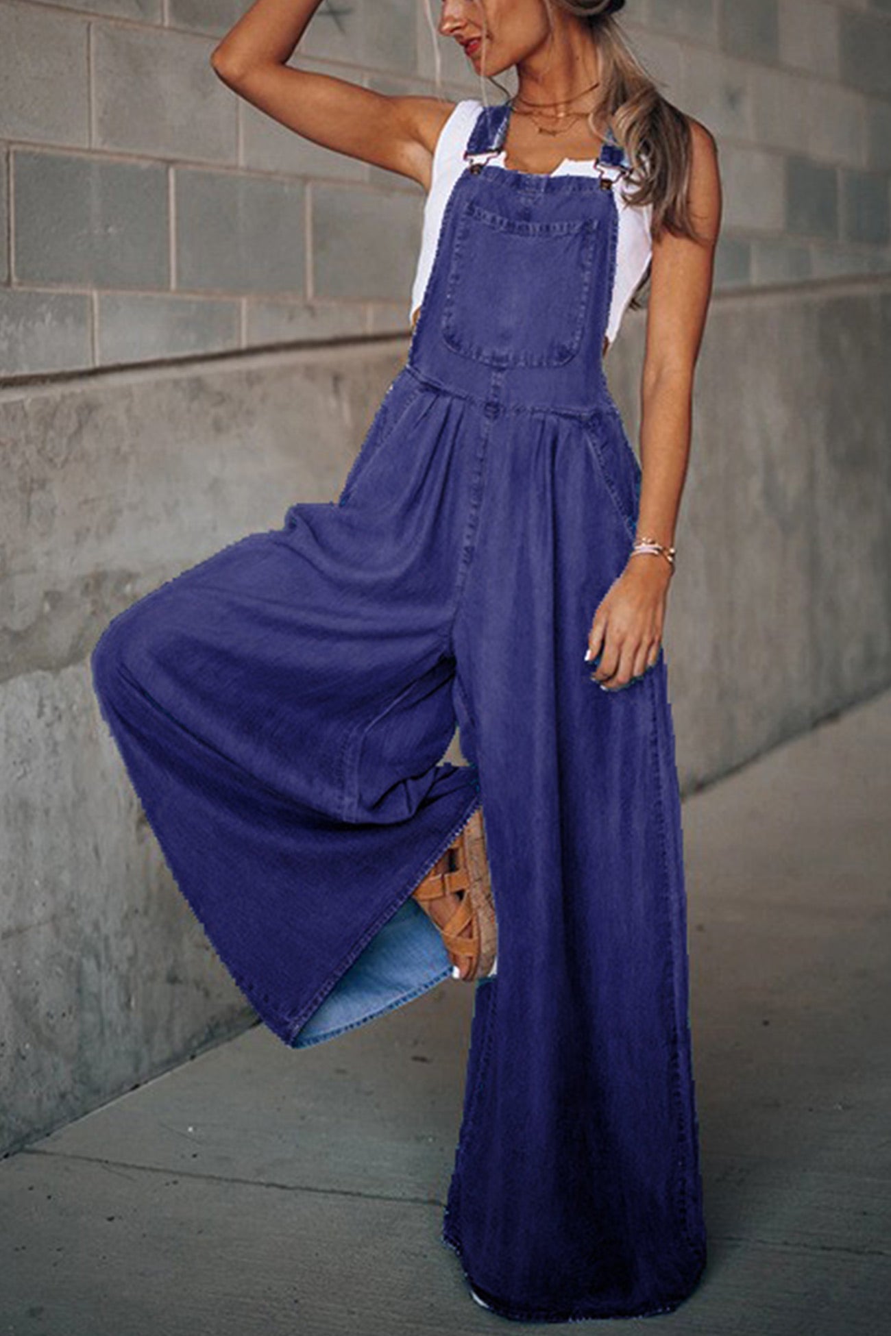 Sleeveless Pocket Front Loose Denim Jumpsuits