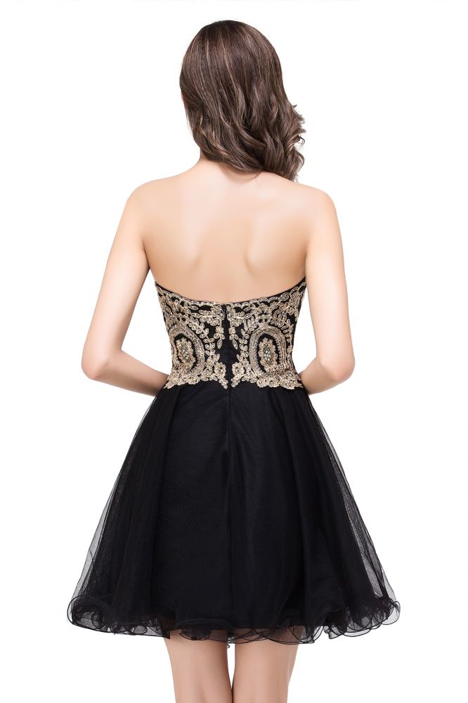 Luxurious A Line Lace Sweetheart Short Appliques Prom Dresses