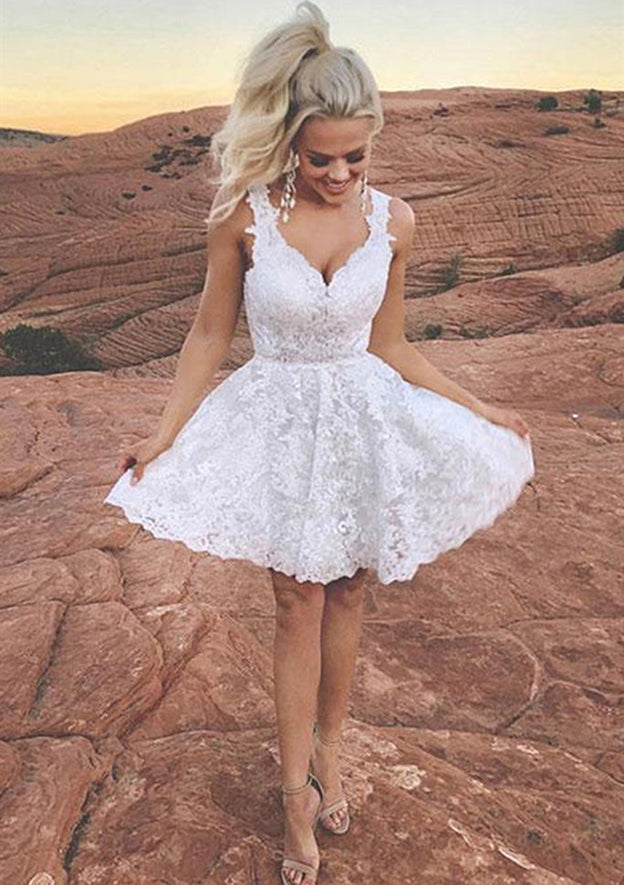 A-Line V-Neck Sleeveless Laced Short/Mini Homecoming Dress