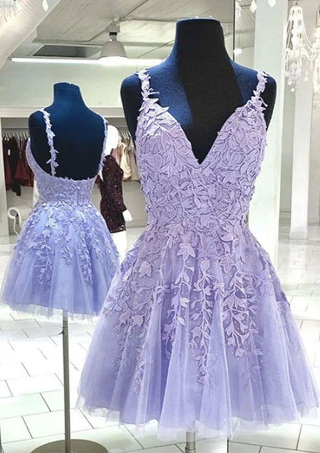 A-Line V-Neck Sleeveless Laced Tulle Short/Mini Homecoming Dress with Appliqued Beading