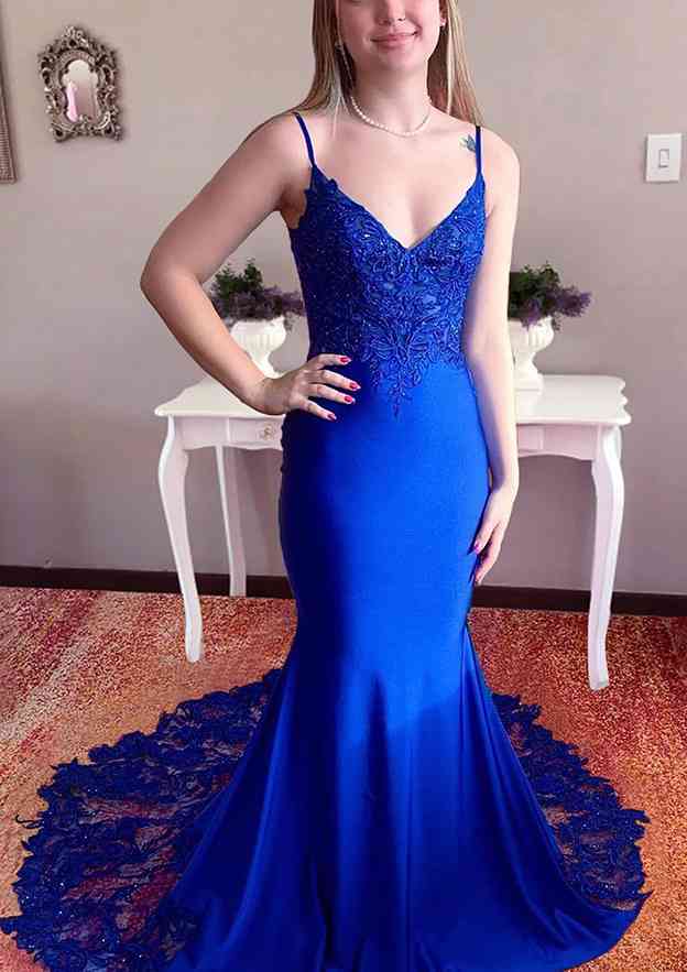 Amazing Trumpet/Mermaid V-Neck Spaghetti Straps Prom Dress/Evening Dress With Appliqued Beading and Court Train