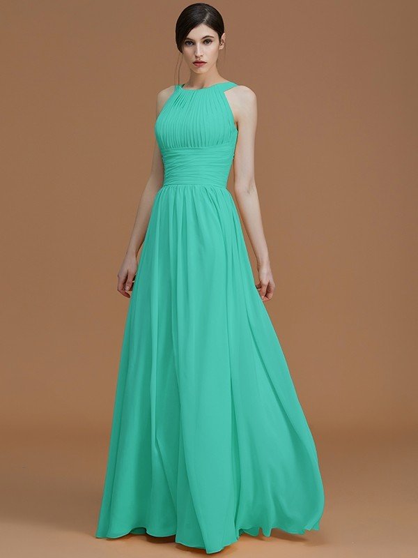 Charming Halter Sleeveless Ruched Chiffon Bridesmaid Dresses