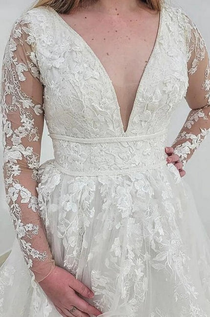 Charming Long Sleeves V-Neck A-Line Garden Lace Wedding Dress