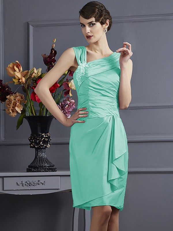 Charming Sleeveless Applique Short Taffeta Bridesmaid Dresses