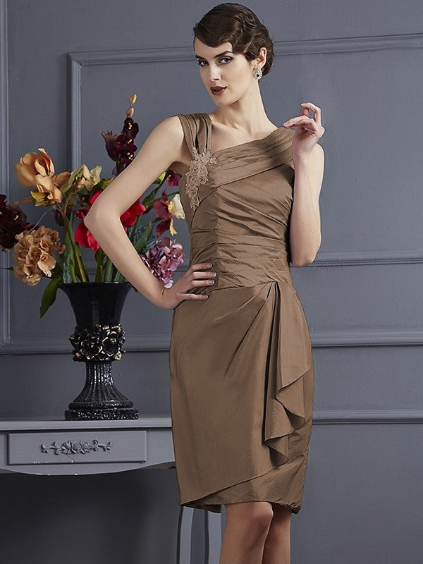 Charming Sleeveless Applique Short Taffeta Bridesmaid Dresses