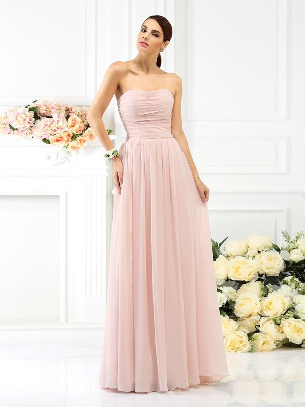 Charming Strapless Pleats Sleeveless Long Chiffon Bridesmaid Dresses