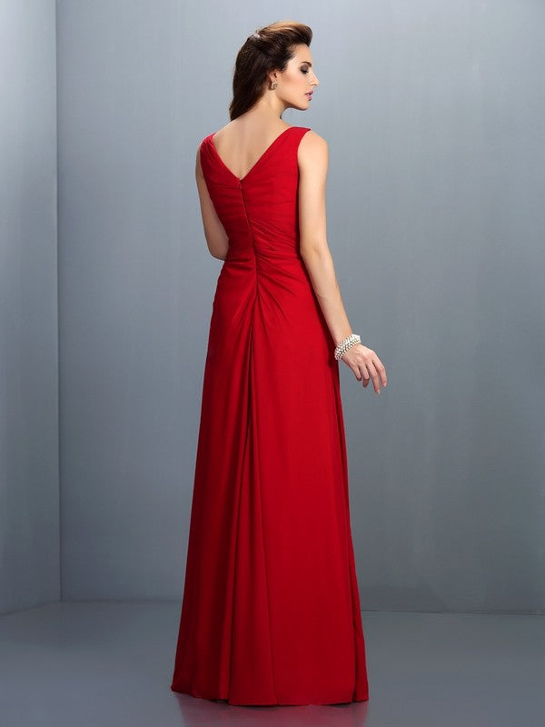 Charming Straps Pleats Sleeveless Long Chiffon Bridesmaid Dresses