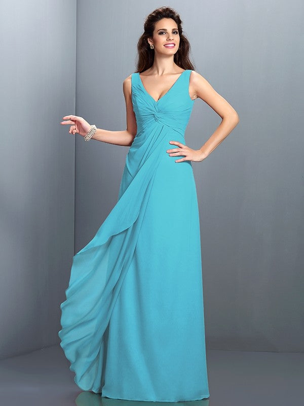 Charming Straps Pleats Sleeveless Long Chiffon Bridesmaid Dresses