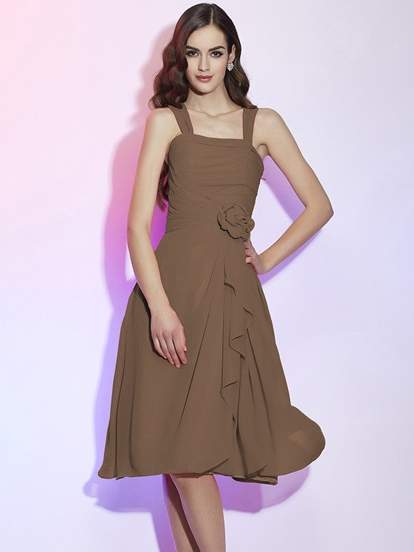 Charming Straps Sleeveless Pleats Applique Short Chiffon Bridesmaid Dresses