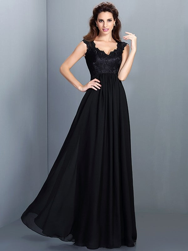 Chic Lace Sleeveless Long Chiffon Bridesmaid Dresses