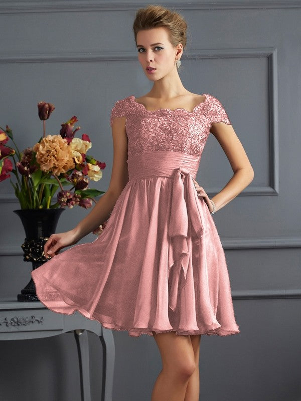 Chic Short Sleeves Lace Short Chiffon Bridesmaid Dresses