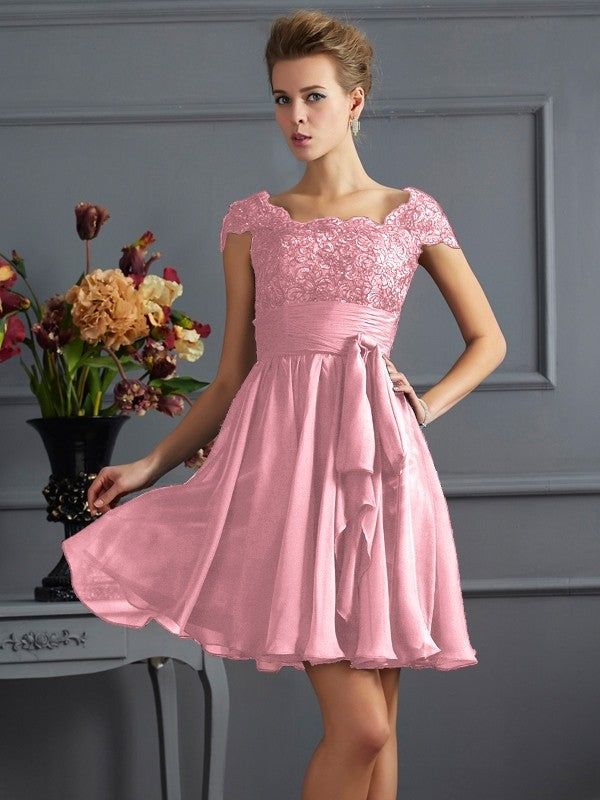 Chic Short Sleeves Lace Short Chiffon Bridesmaid Dresses