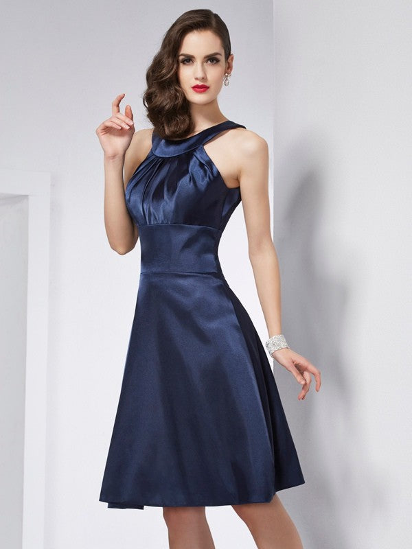 Chic Sleeveless Pleats Short Bridesmaid Dresses