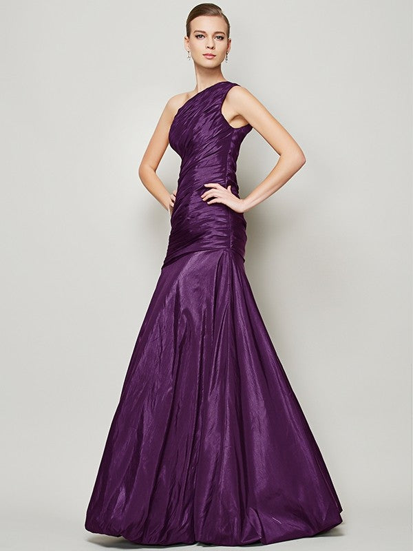 Classy Sleeveless One Shoulders Pleats Long Taffeta Bridesmaid Dresses