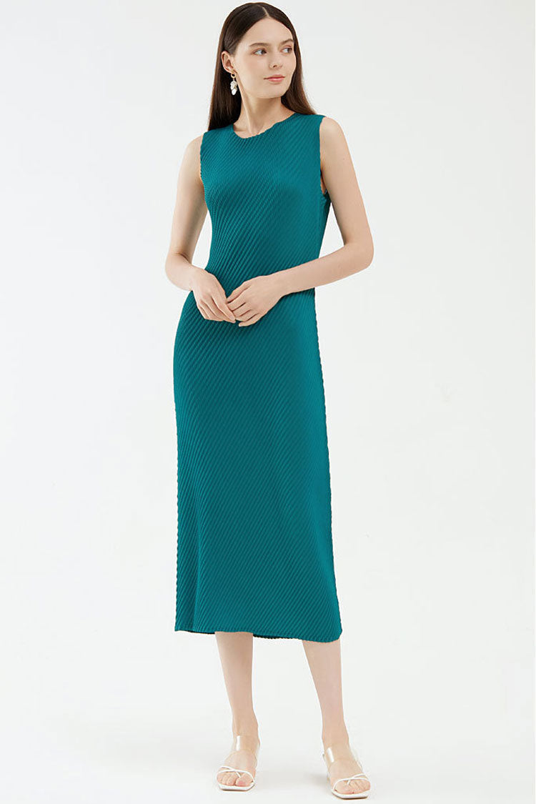 Comfy Diagonal Pleated Crew Neck Sheath Sleeveless Midi Dress - Emerald Green - Fashionpara