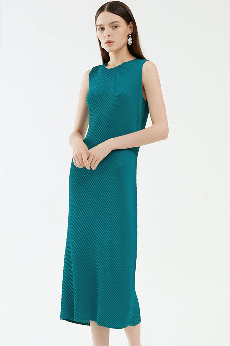 Comfy Diagonal Pleated Crew Neck Sheath Sleeveless Midi Dress - Emerald Green - Fashionpara