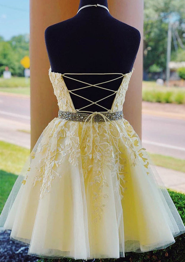 Elegant A-line Halter Sleeveless Lace Tulle Short Homecoming Dress with Beading