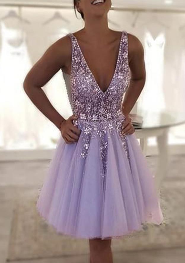 Elegant A-line V-Neck Sleeveless Knee-Length Tulle Homecoming Dress with Beaded Sequins