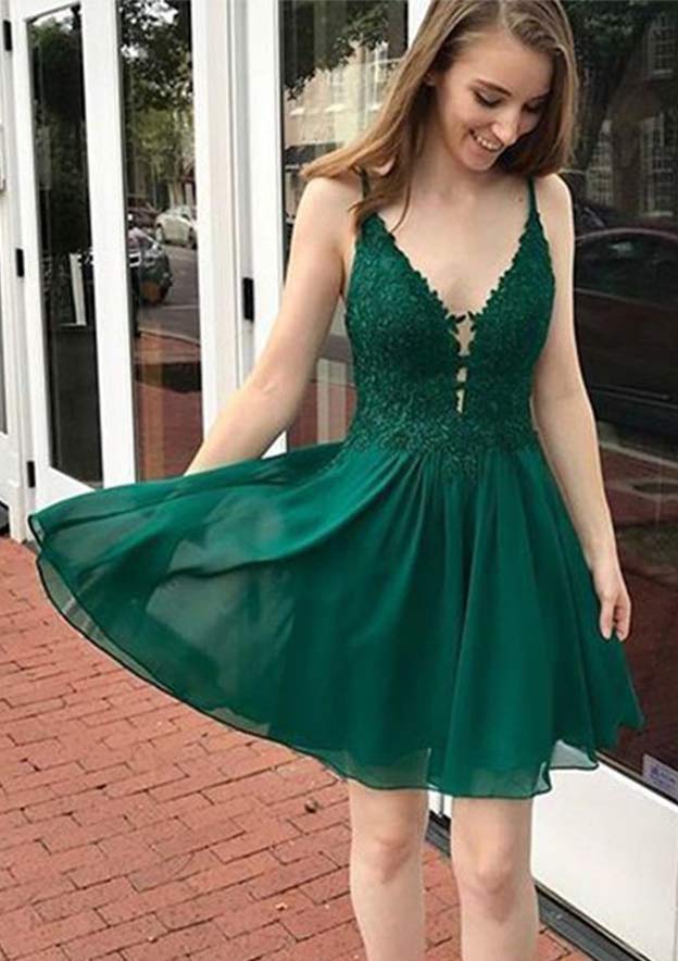 Elegant A-line V Neck Sleeveless Short Chiffon Homecoming Dress with Appliqued