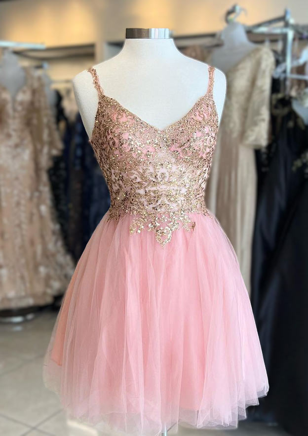 Elegant A-line V Neck Sleeveless Tulle Homecoming Dress with Sequins Appliques