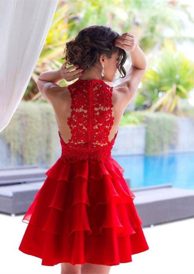 Elegant A-line/Princess Halter Chiffon Homecoming Dress with Lace Ruffles