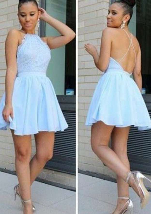 Elegant A-line/Princess Halter Short Chiffon Cocktail Dress With Lace