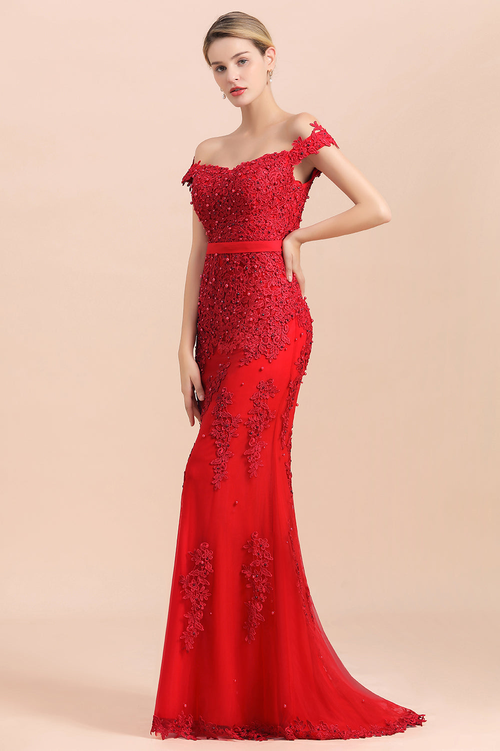 Elegant Mermaid Off the Shoulder Red Lace Appliques Bridesmaid dresses