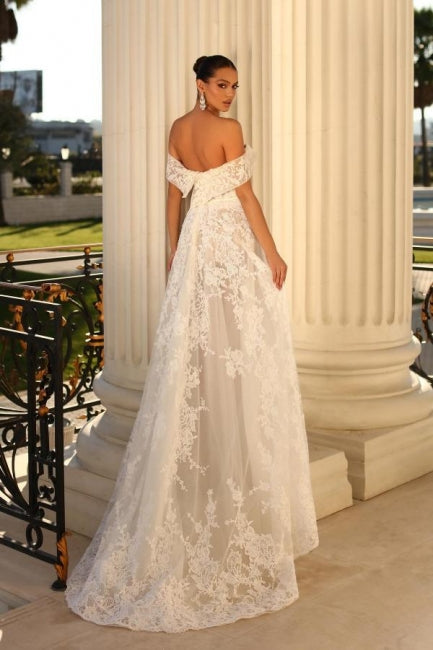 Elegant Sweetheart Cap Sleeves A-Line Lace Bridal Dress