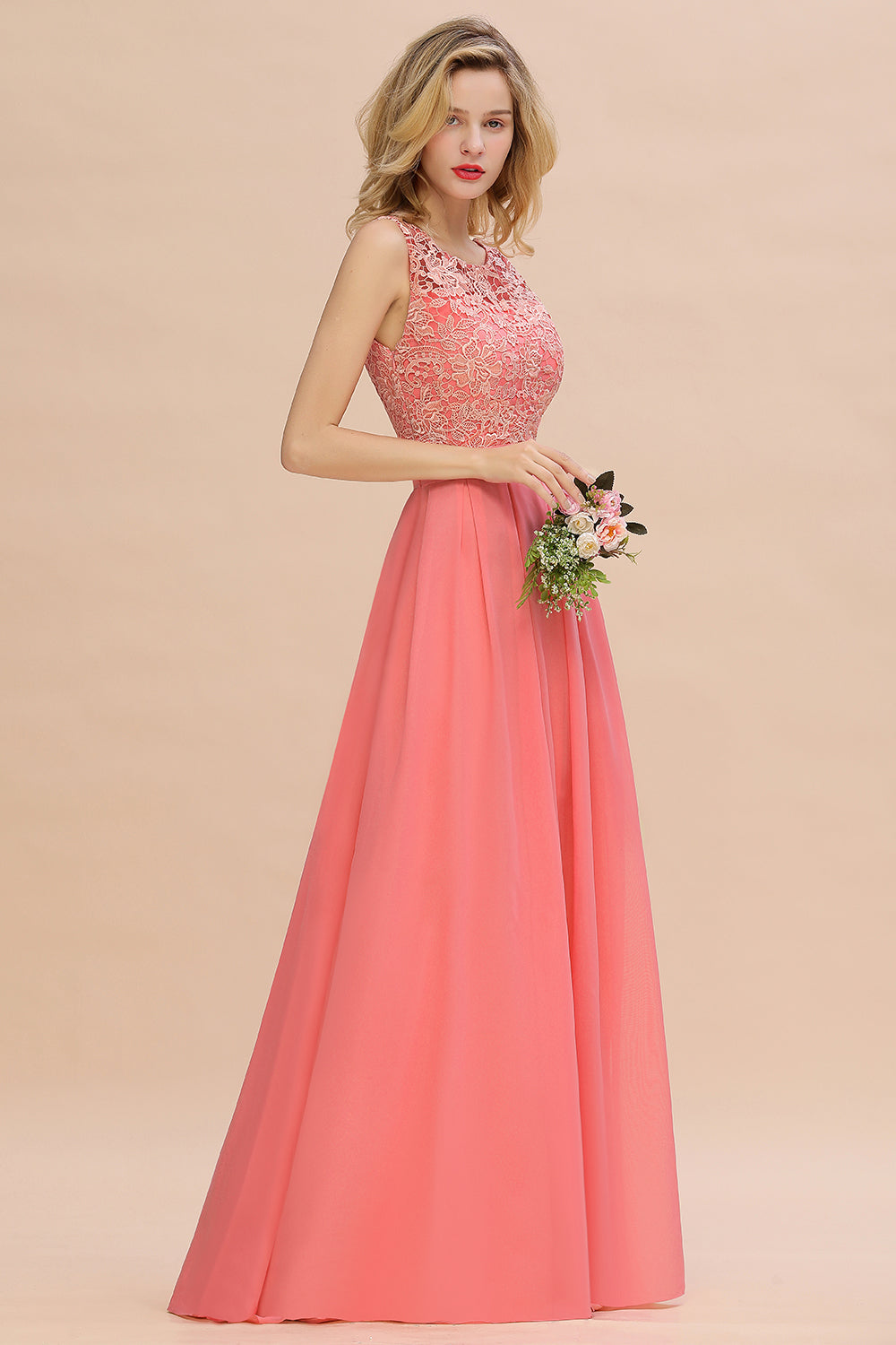 Exquisite Lace Scoop Sleeveless Bridesmaid dresses with Ruffle