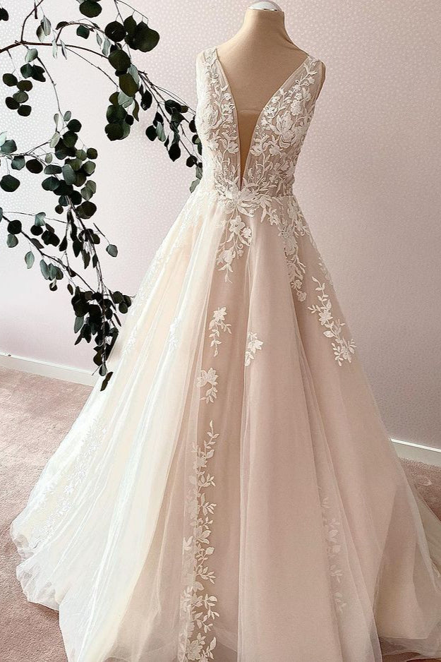 Wide Strap Sweetheart A-Line Bridal Gown with Tulle and Lace Appliques