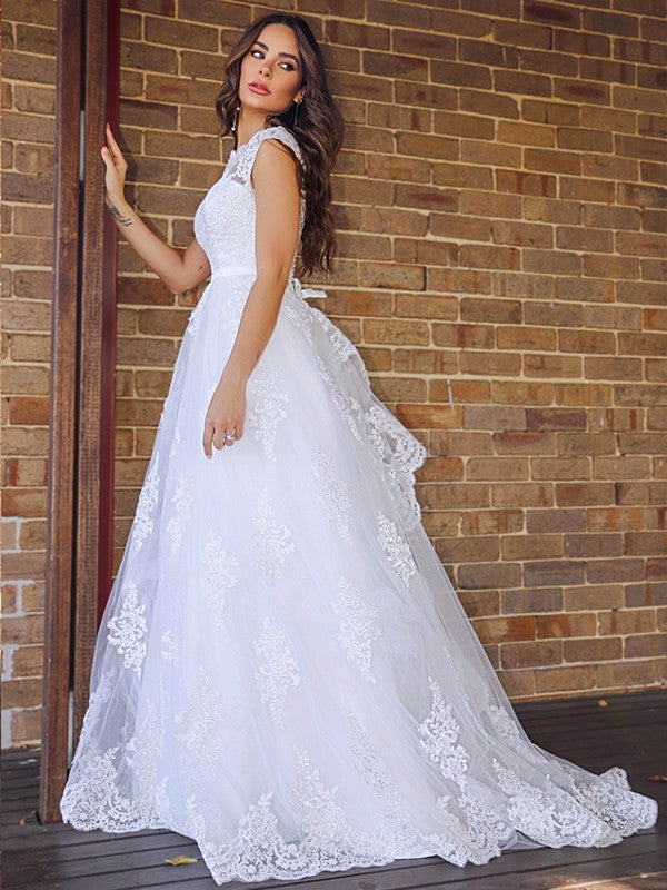 A-Line/Princess Lace Sleeveless Scoop Sweep/Brush Train Wedding Dresses