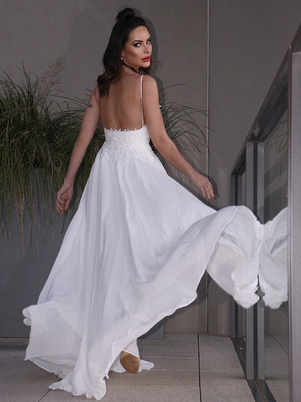 A-Line/Princess Applique Chiffon V-neck Sleeveless Sweep/Brush Train Wedding Dresses