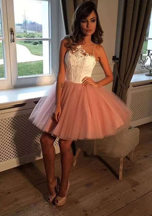 Lace Bateau Tulle Homecoming Dress Ball Gown - Short