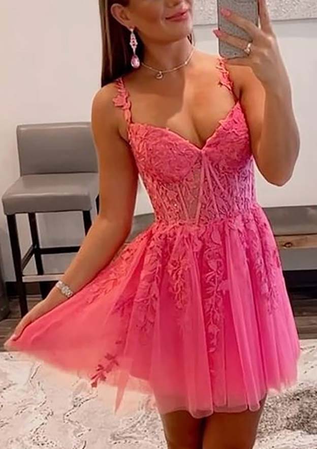 Look Elegant in Elegant A-line V Neck Sleeveless Short Tulle Homecoming Dress with Appliqued Beading