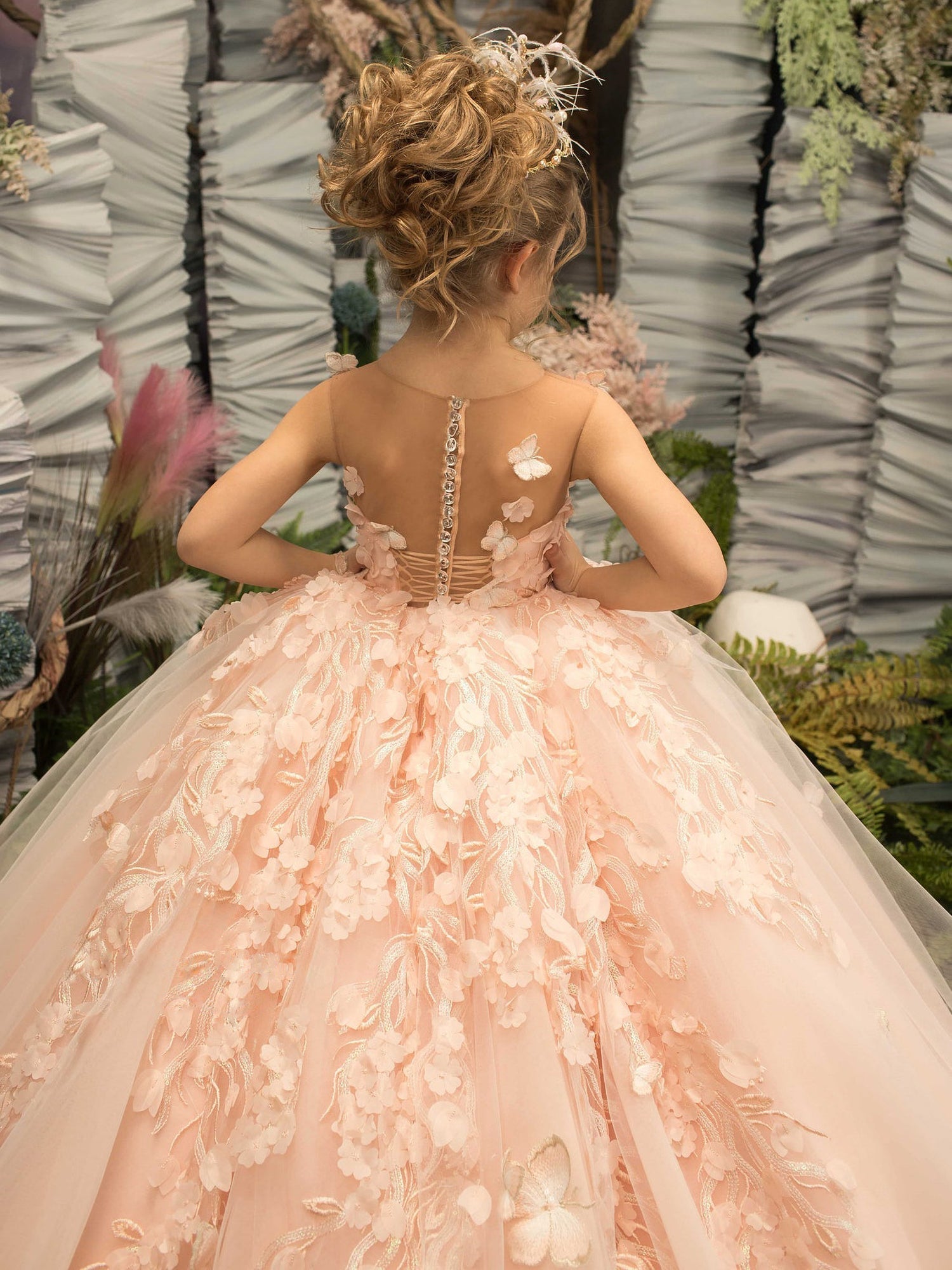 Lovely Sleeveless Ball Gown Flower Girls Dress With Appliques - Fashionpara