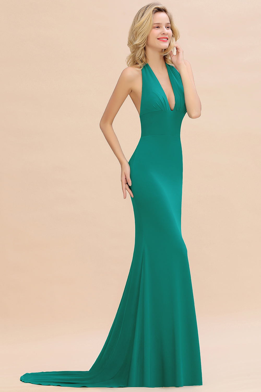 Mermaid Halter V-Neck Dark Green Chiffon Bridesmaid Dresses with Open Back