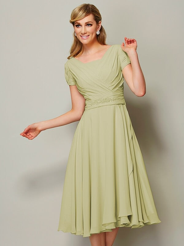 Modern Bateau Short Sleeves Ruffles Short Chiffon Bridesmaid Dresses