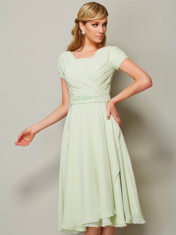 Modern Bateau Short Sleeves Ruffles Short Chiffon Bridesmaid Dresses