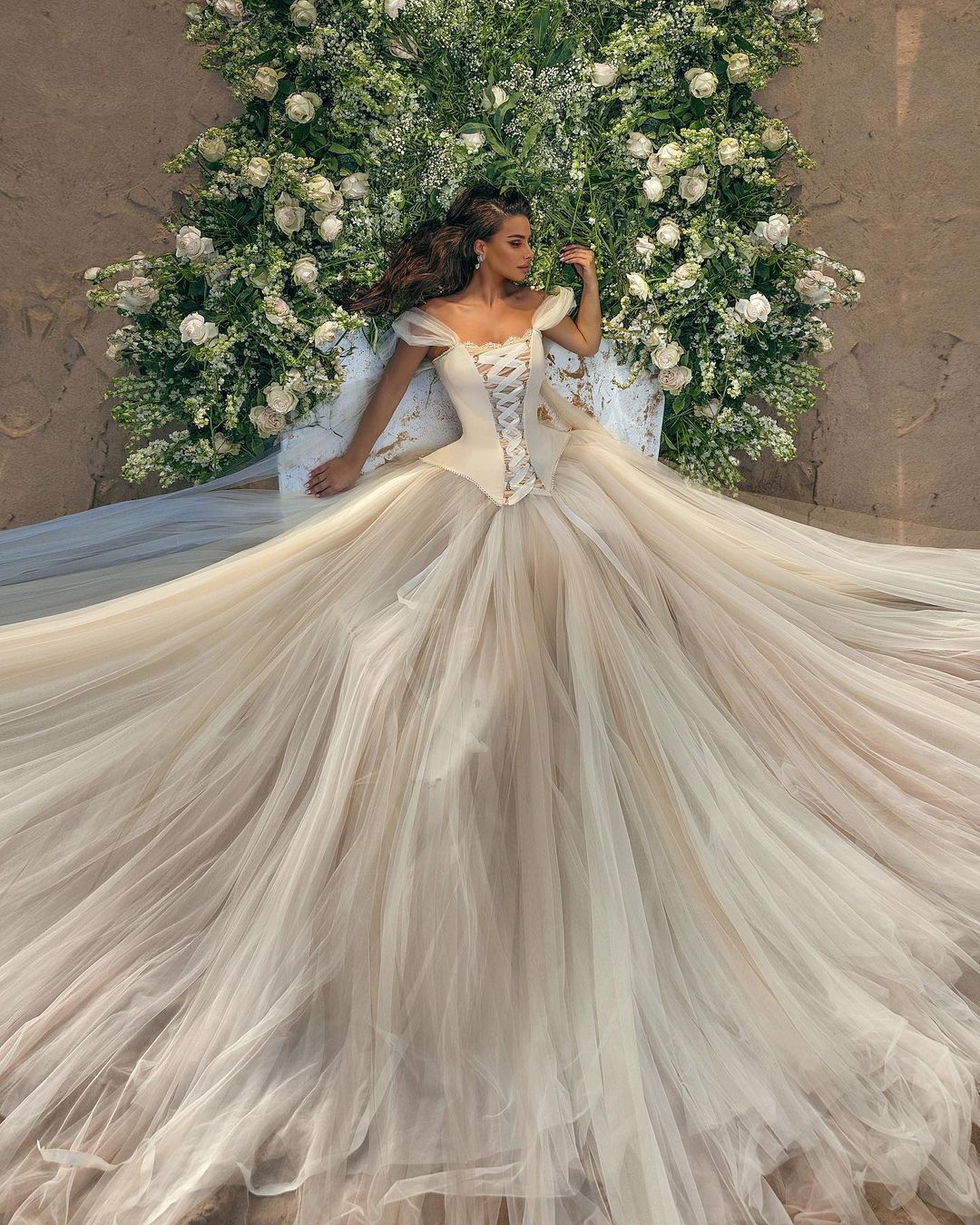 Modern Long Off-the-Shoulder A-Line Tulle Corset Wedding Dress