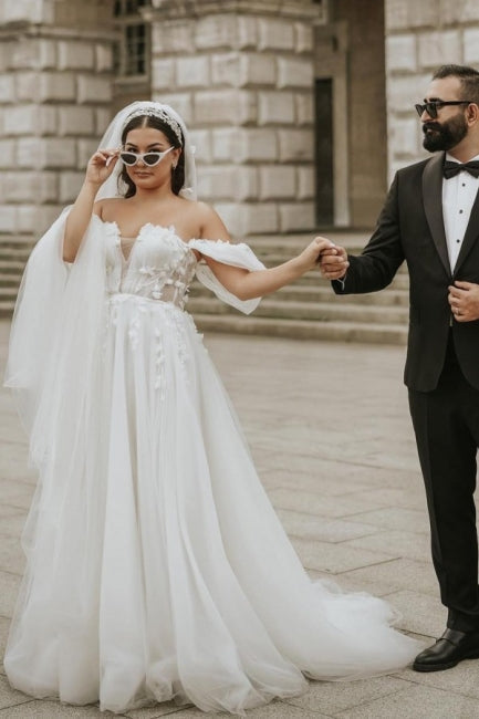 Romantic Off-the-Shoulder Cap Sleeve A-Line Tulle Wedding Dress